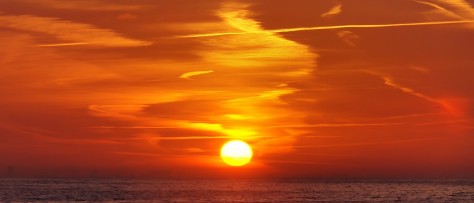 Dawn_over_Oostende_cloud