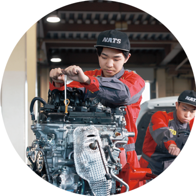 自動車整備科／2年